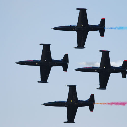 Patriot Jet Team flying in the air during Seafair Weekend